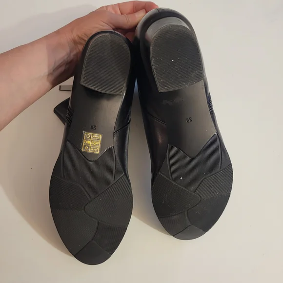 Spring Step "Stockholm" Black Leather Ankle Boots - Picture 6 of 8